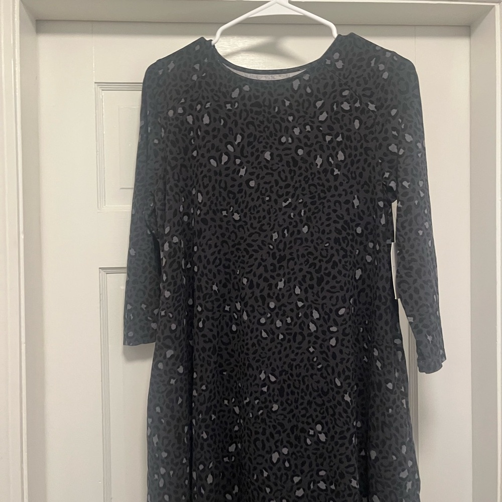 Elegant Black and Gray Leopard Patterned Dress